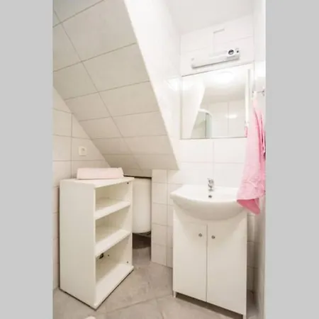 Apartmán Apartma N'poznam Tobacna *