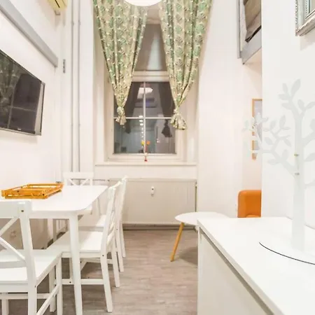 Apartma N'poznam Tobacna