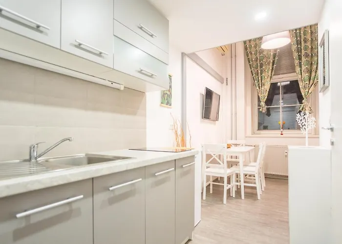 Apartma N'poznam Tobacna Daire Ljubljana