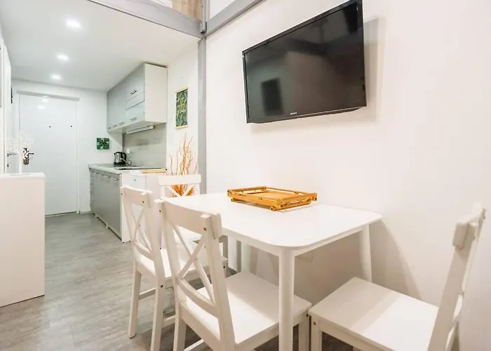 Daire Apartma N'poznam Tobacna Ljubljana